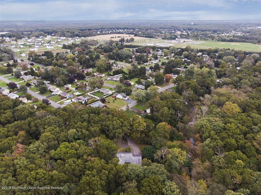 100 Manaqua Road Freehold, NJ 07728 - Photo 40 of 52 040_Aerial