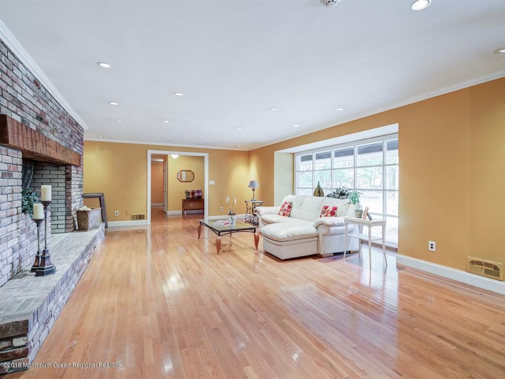 100 Manaqua Road Freehold, NJ 07728 - Photo 7 of 52 007_LIVING ROOM