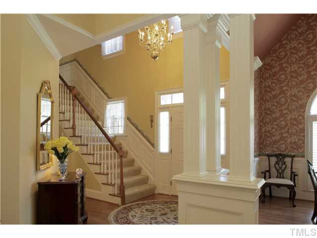 7904 Mayapple Place Raleigh, NC 27613 - Photo 2 of 24 Foyer