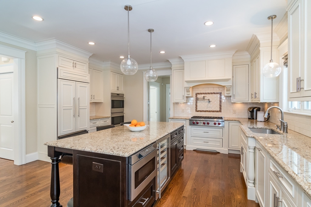 88 Hopkinson Street Wellesley, MA 02481 - Photo 3 of 26 Gallery Image 3