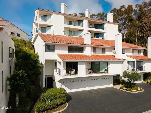 $3,995 | 903 Vallecito Drive, Ventura, CA 93001