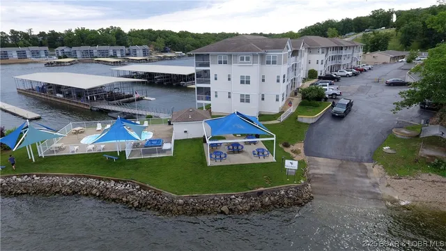 $549,900 | 4925 Robins Circle, Unit 1A, Osage Beach, MO 65065