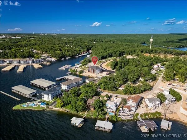 $549,900 | 4925 Robins Circle, Unit 1A, Osage Beach, MO 65065