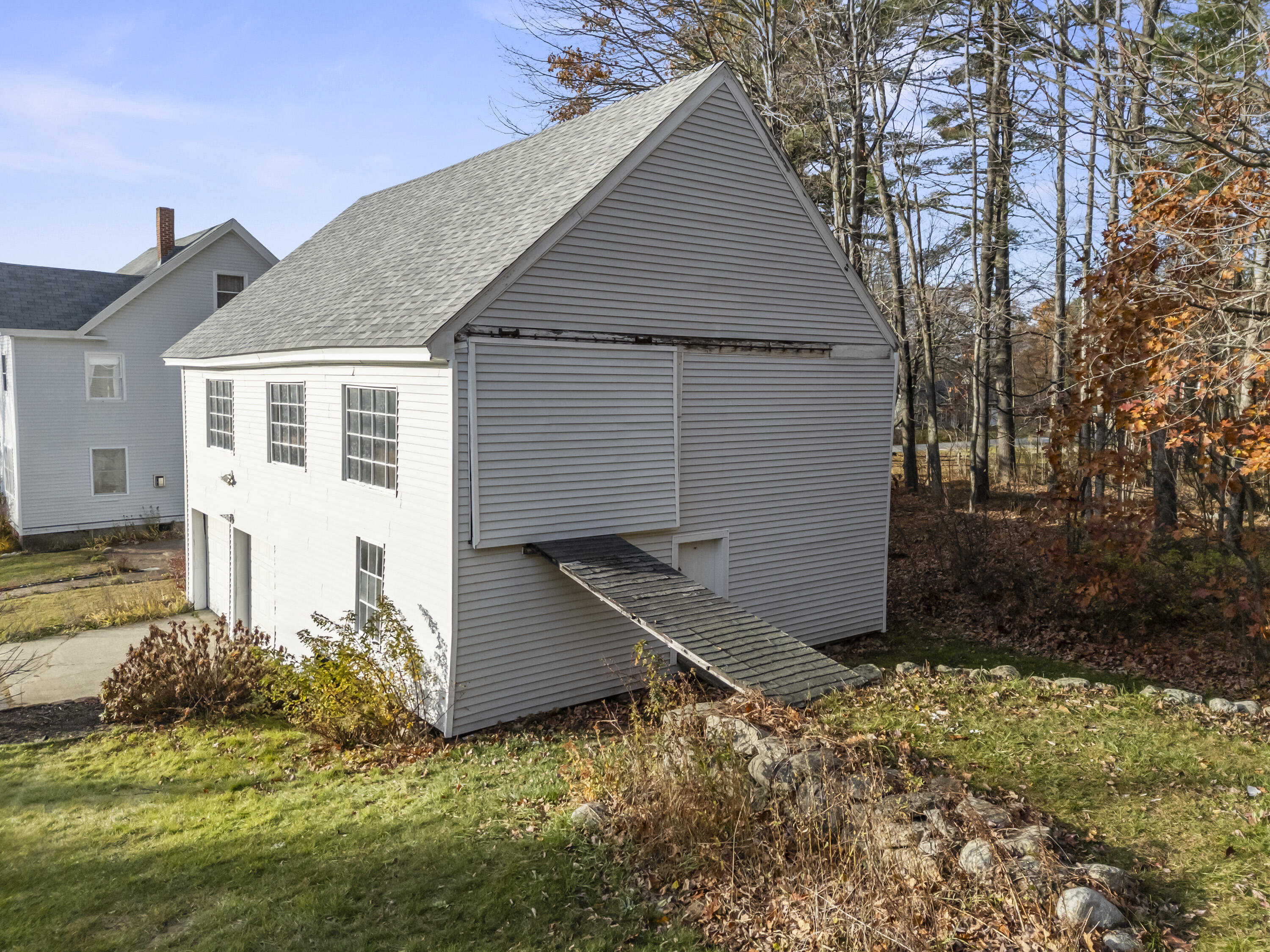 730 Beech Hill Road Auburn, ME 04210 - Photo 57 of 95 Barn Exterior