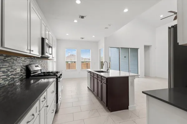 $3,300 | 7201 Garnet Mill Lane, Austin, TX 78744