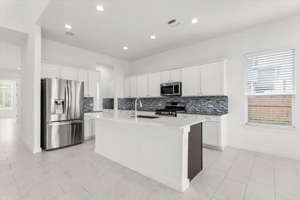 $3,300 | 7201 Garnet Mill Lane, Austin, TX 78744