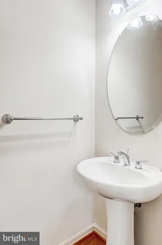 $500,000 | 1575 Renate Drive, Woodbridge, VA 22192