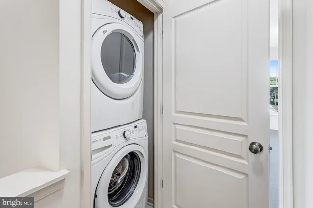 $500,000 | 1575 Renate Drive, Woodbridge, VA 22192