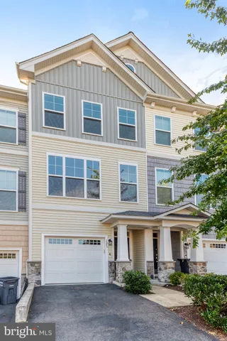 $500,000 | 1575 Renate Drive, Woodbridge, VA 22192