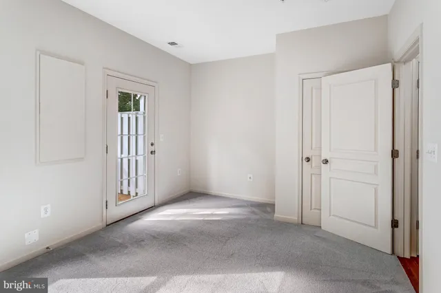 $500,000 | 1575 Renate Drive, Woodbridge, VA 22192