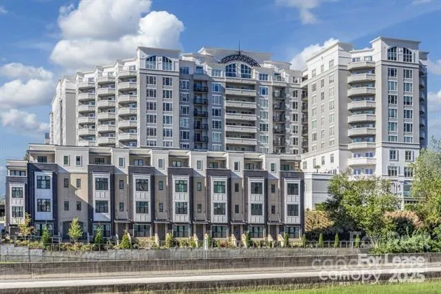 $3,970 | 909 Camden Grandview Road, Unit D1, Charlotte, NC 28202