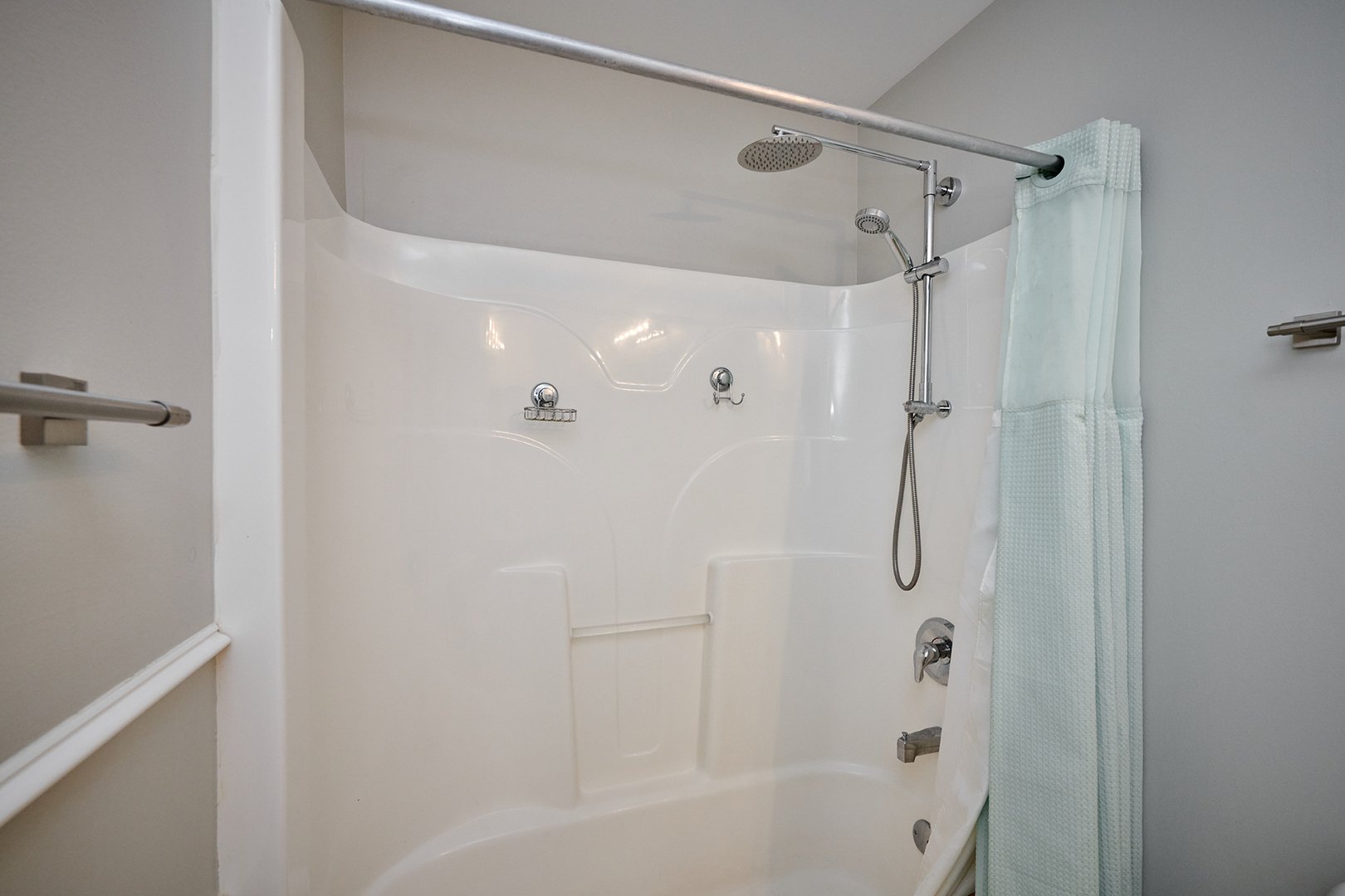 312 Shelbourne Road Volo, IL 60073 - Photo 13 of 54 a bathroom with a shower and a bath tub