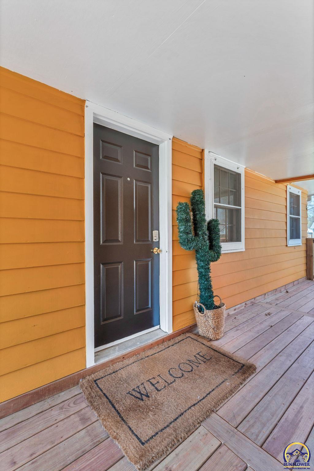 2016 Southwest James Street Topeka, KS 66604 - Photo 11 of 44