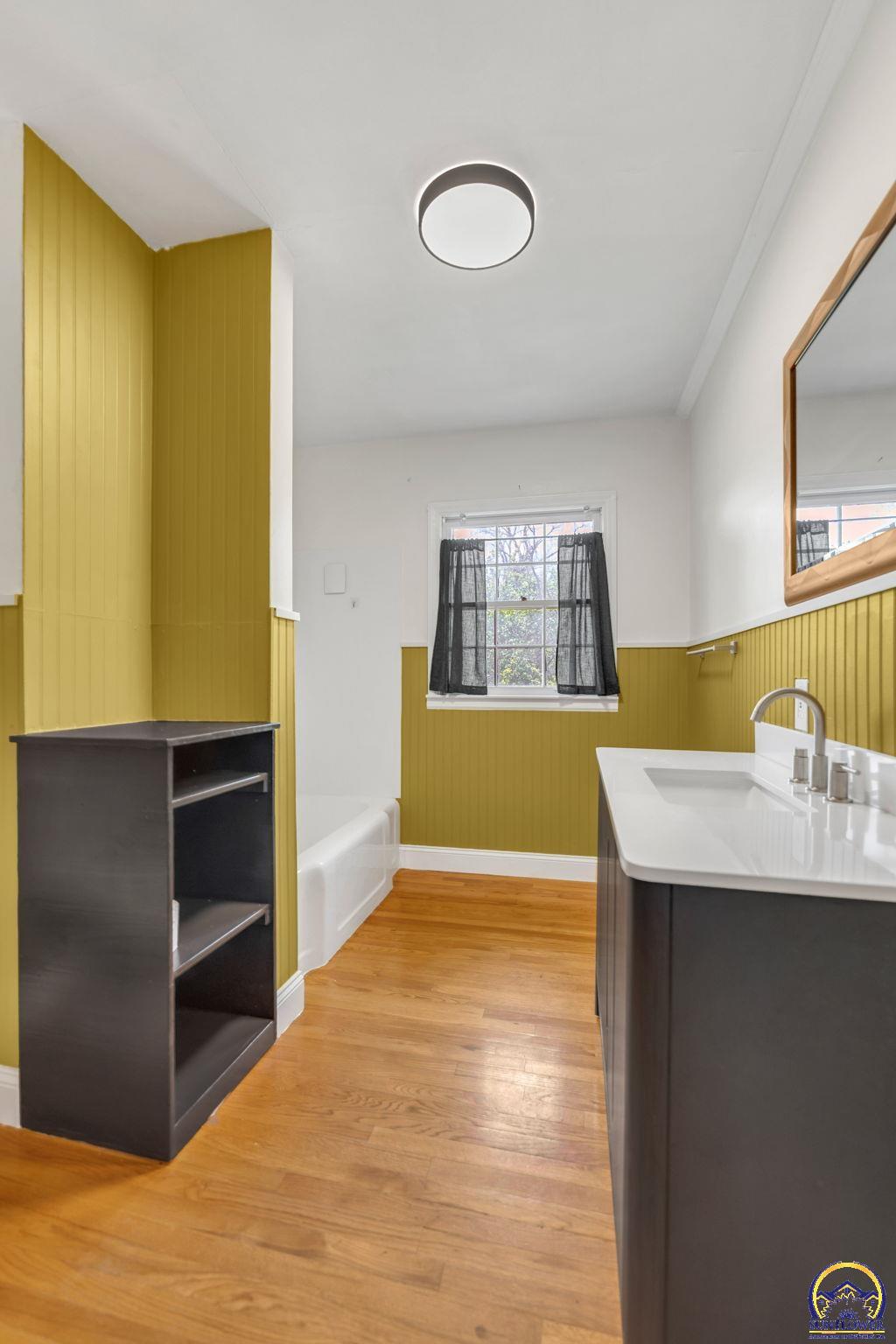 2016 Southwest James Street Topeka, KS 66604 - Photo 28 of 44