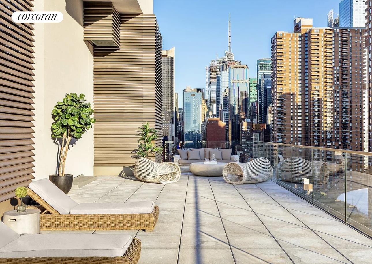 505-513 West 43rd Street, Unit 5J Manhattan, NY 10036 - Photo 12 of 17 a view of balcony with patio