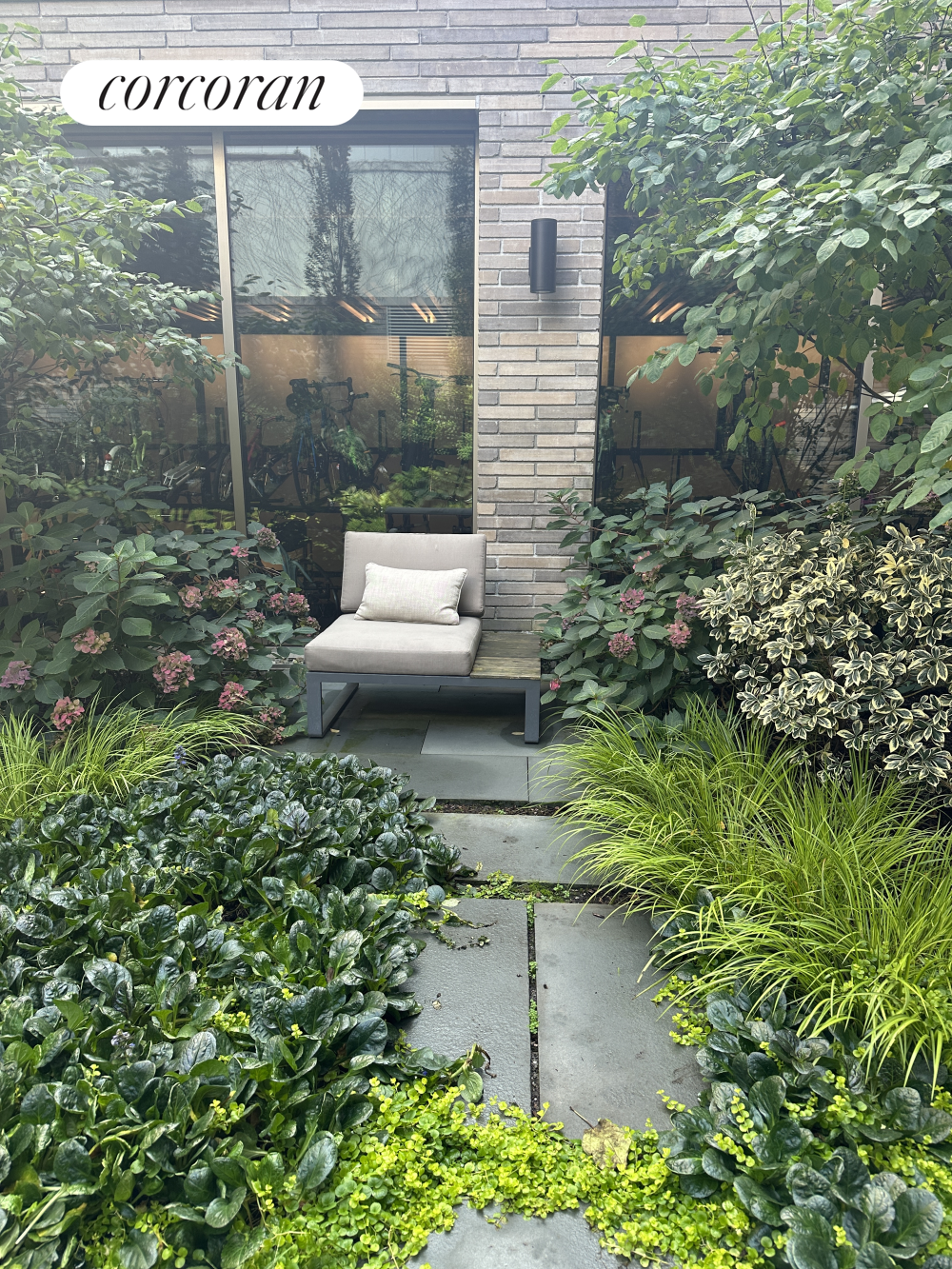 505-513 West 43rd Street, Unit 5J Manhattan, NY 10036 - Photo 16 of 17 a view of a garden