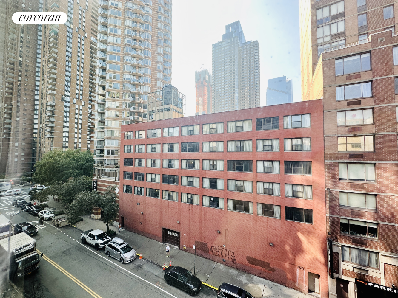 505-513 West 43rd Street, Unit 5J Manhattan, NY 10036 - Photo 8 of 17 a view of a building