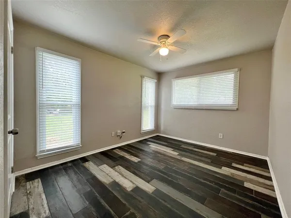 $2,295 | 1617 Edgehill Road, Benbrook, TX 76126