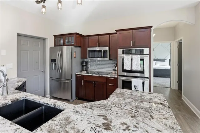 $599,000 | 917 Washboard Road, Sibley, MO 64088