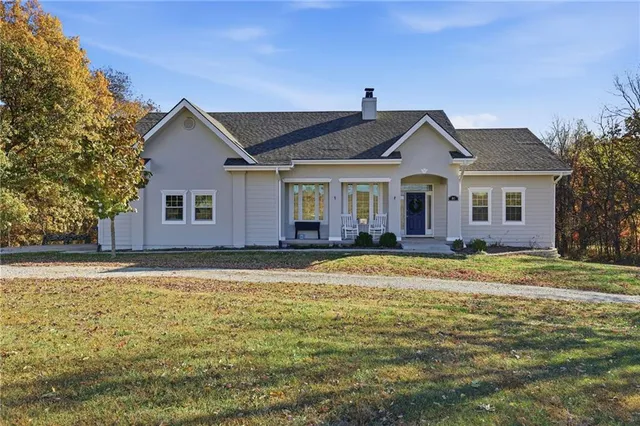 $599,000 | 917 Washboard Road, Sibley, MO 64088