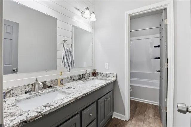 $599,000 | 917 Washboard Road, Sibley, MO 64088