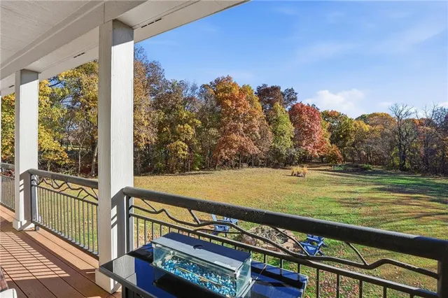 $599,000 | 917 Washboard Road, Sibley, MO 64088