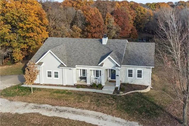 $599,000 | 917 Washboard Road, Sibley, MO 64088