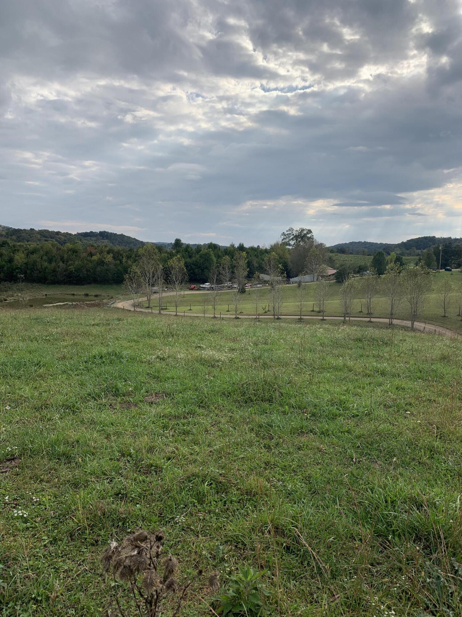 18 Fox Mays Road, Unit 18 Greeneville, TN 37745 - Photo 3 of 5 Photo Oct 12, 4 48 13 PM
