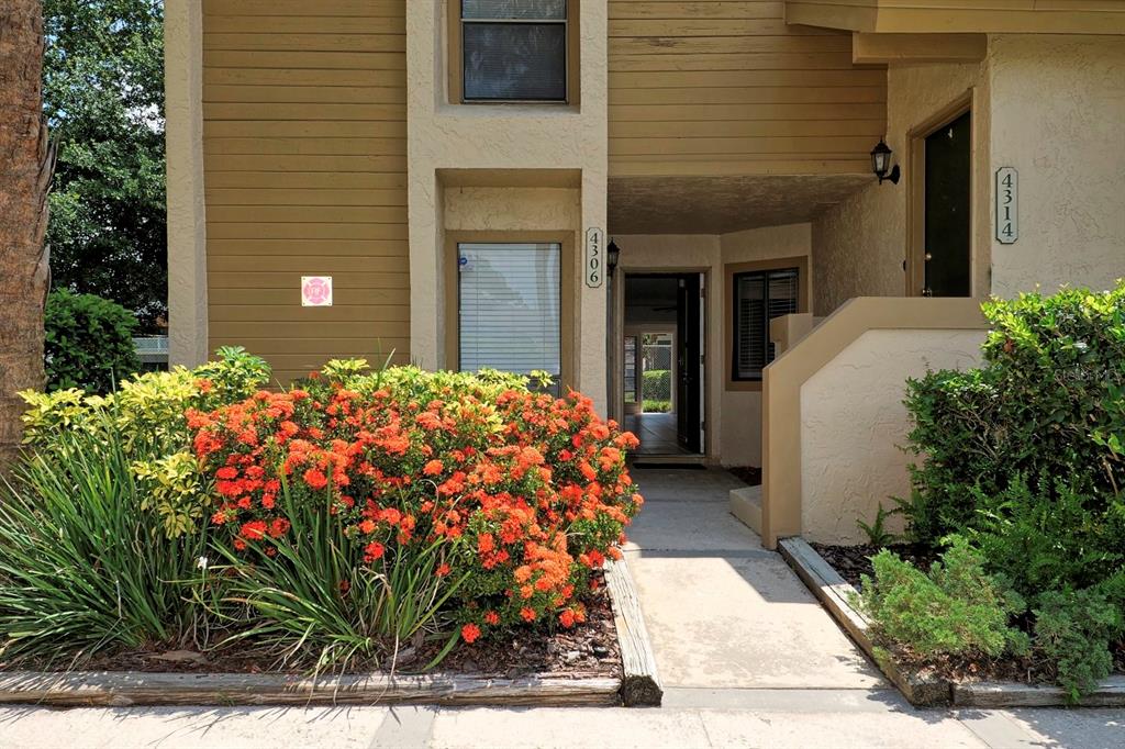 4306 Middlebrook Road, Unit 4306 Orlando, FL 32811 - Photo 1 of 25