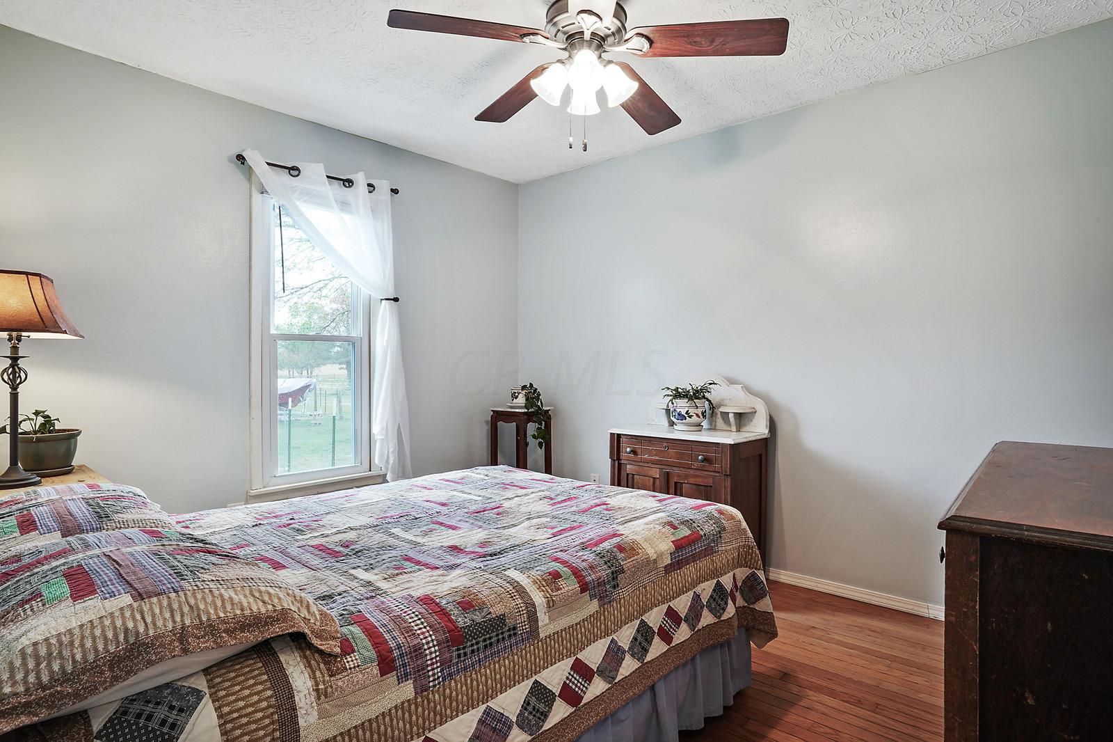10932 York Road Southwest Baltimore, OH 43105 - Photo 13 of 33