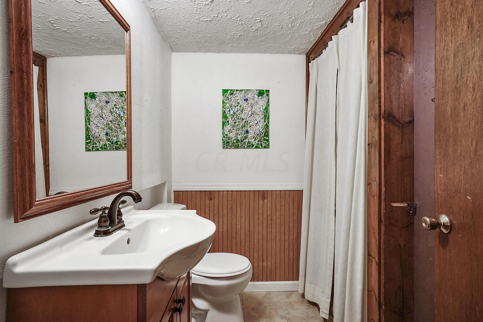 10932 York Road Southwest Baltimore, OH 43105 - Photo 16 of 33