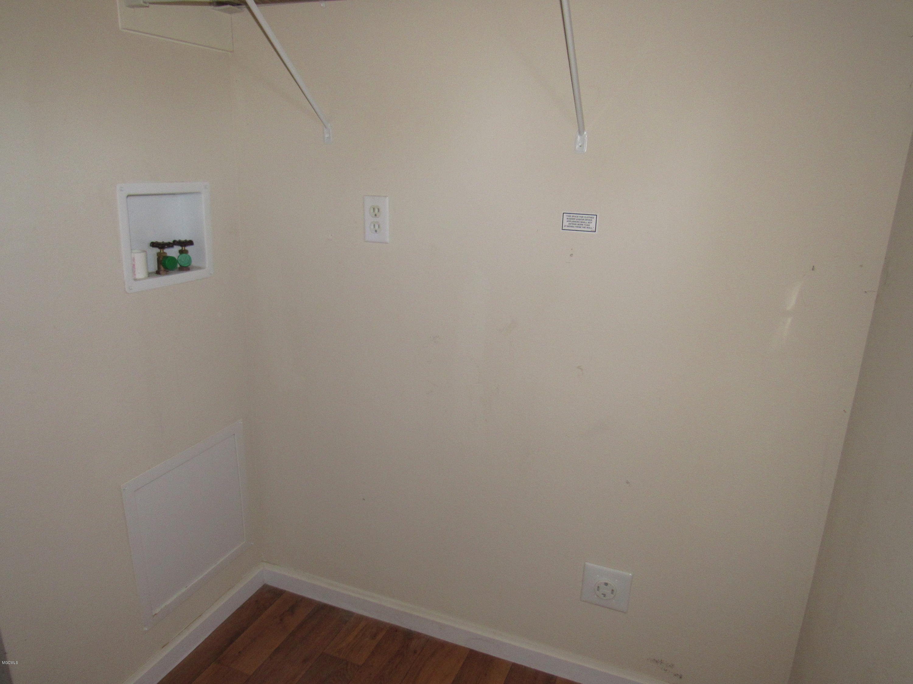 32 Rack Road, Unit B Picayune, MS 39466 - Photo 12 of 26 LAUNDRY ROOM