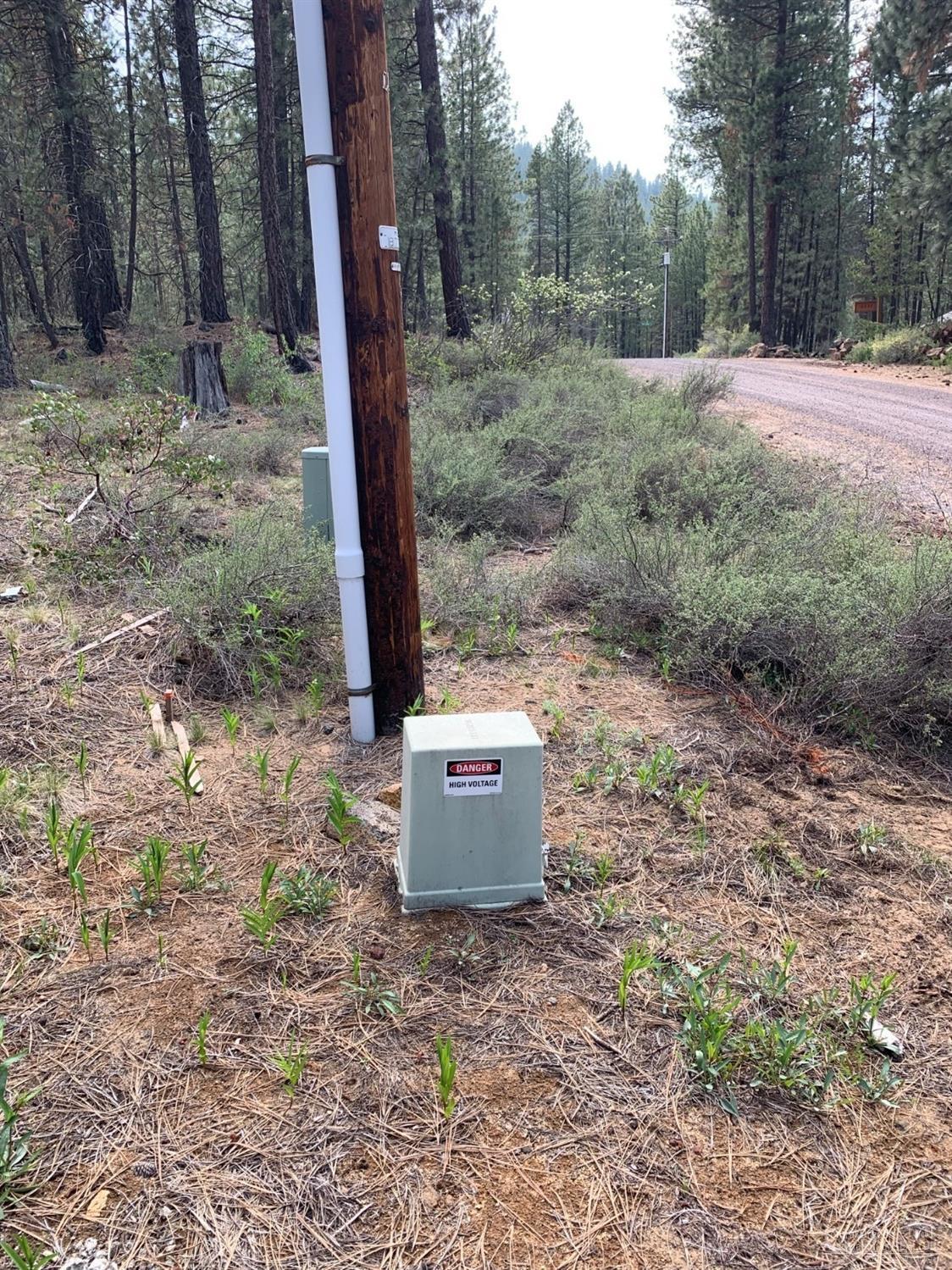 16841 Indio Road Bend, OR 97707 - Photo 9 of 10 Power is at the front of the home site.