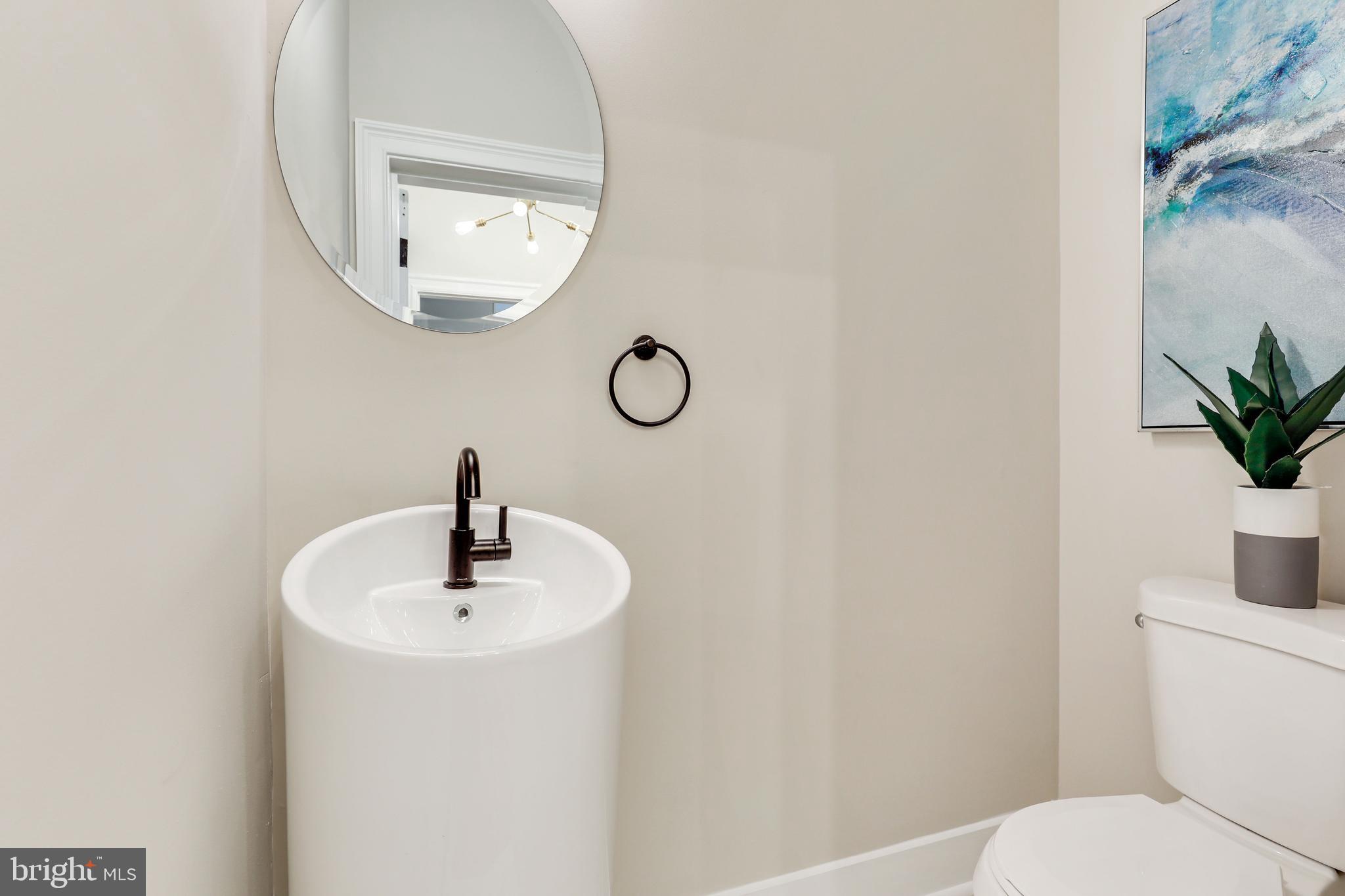 2708 Lawina Road Baltimore, MD 21216 - Photo 11 of 63 Gallery Image 11