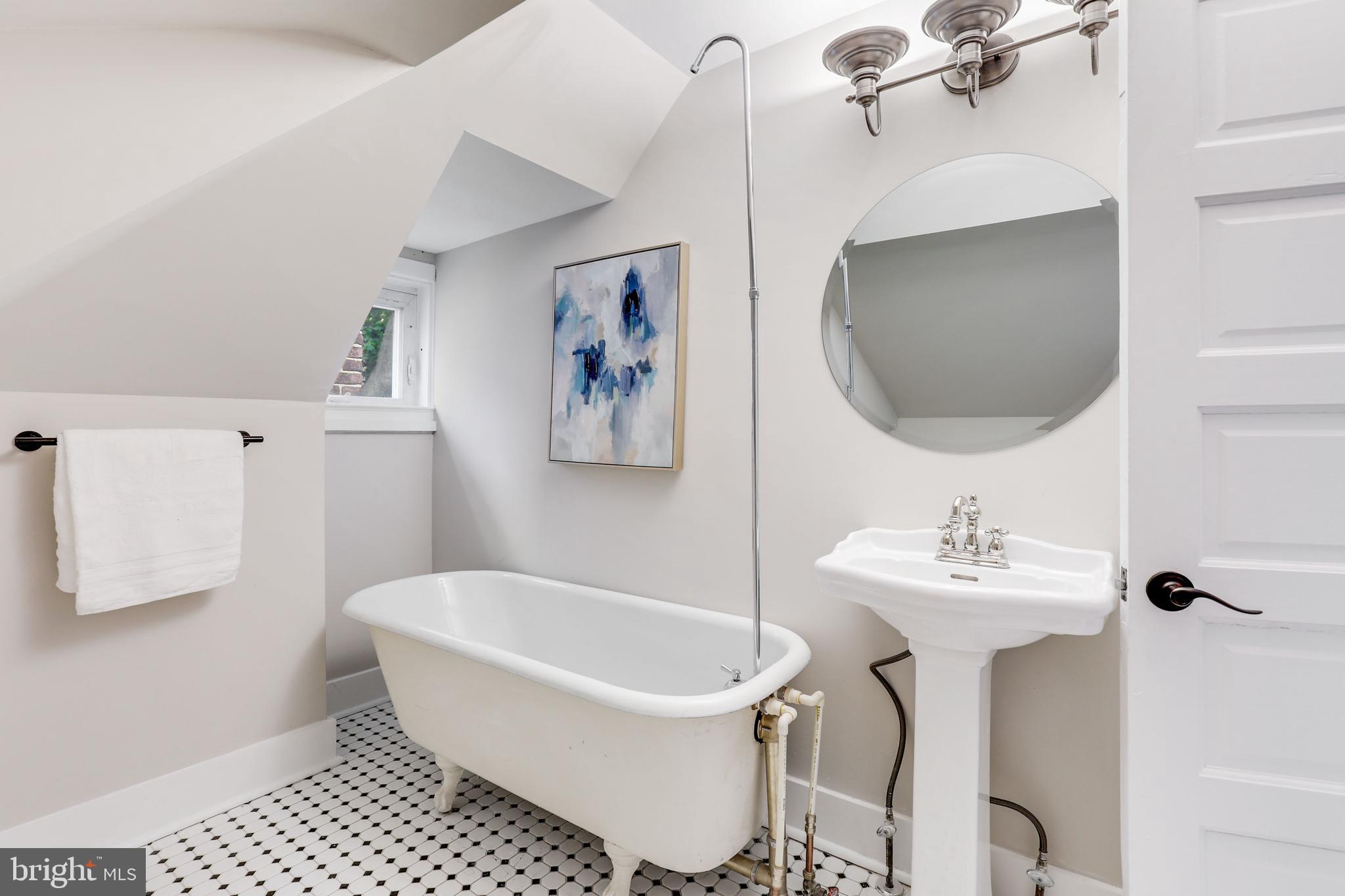 2708 Lawina Road Baltimore, MD 21216 - Photo 43 of 63 Gallery Image 43