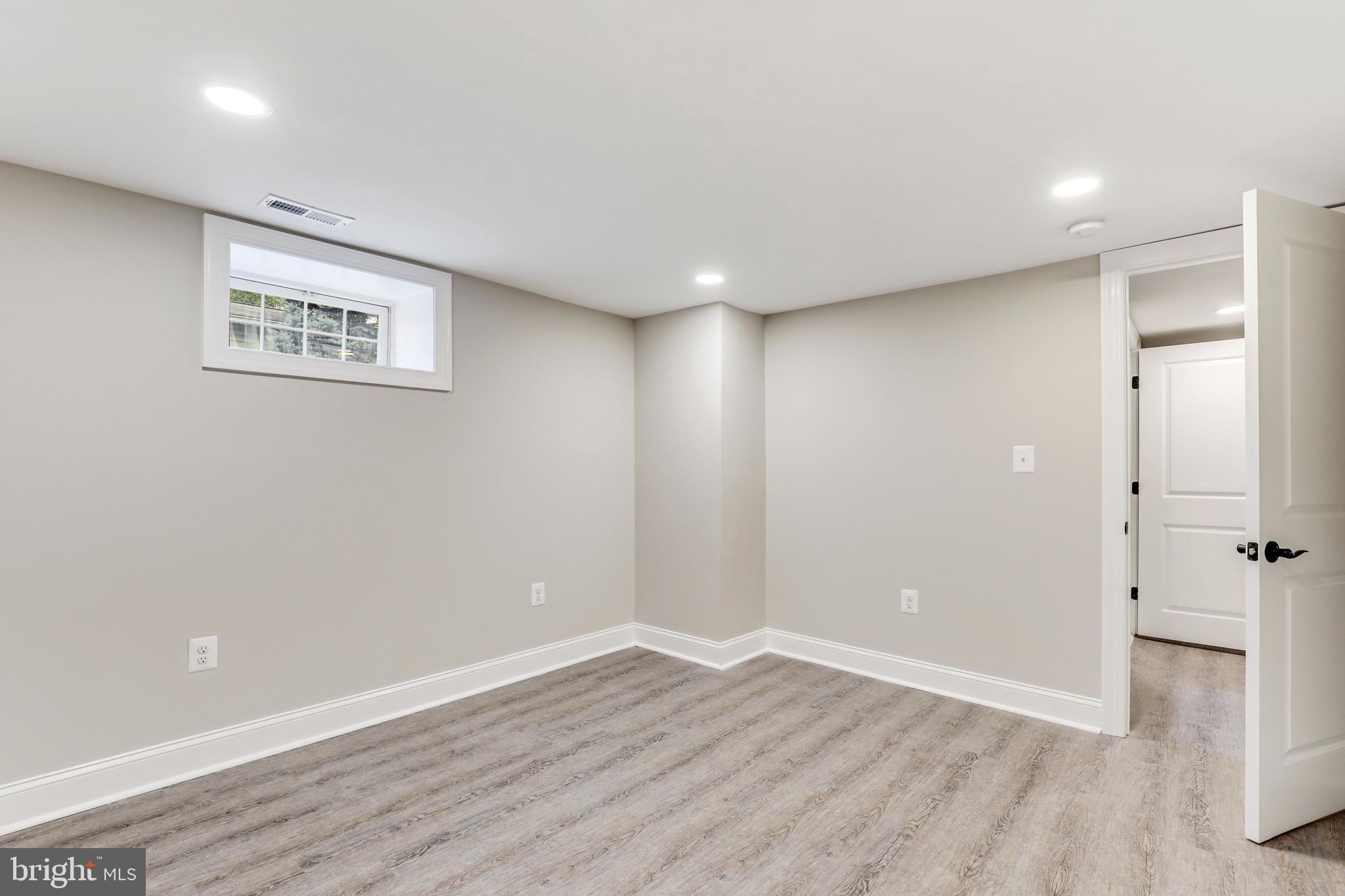 2708 Lawina Road Baltimore, MD 21216 - Photo 52 of 63 Gallery Image 52