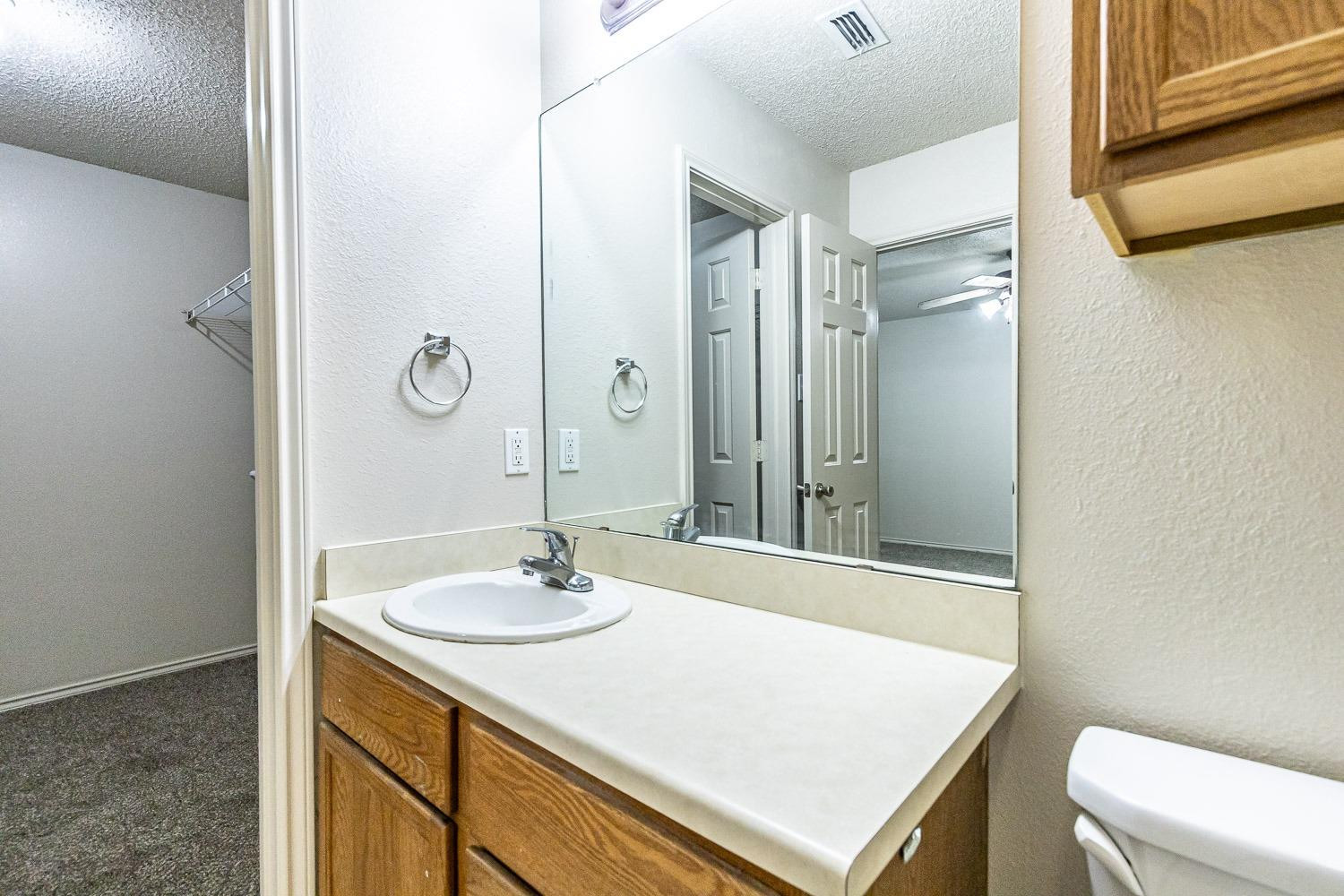 5812 96th Street, Unit B Lubbock, TX 79424 - Photo 24 of 33 Photo 24