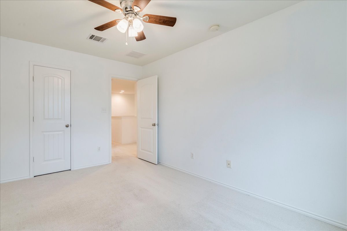 401 Waterleaf Boulevard Kyle, TX 78640 - Photo 20 of 28 Bedroom 2