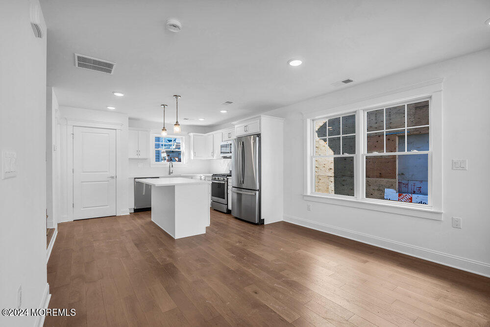 27 Shell Road Mantoloking, NJ 08738 - Photo 11 of 38 009_bjc06043
