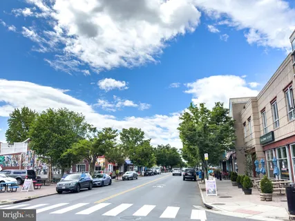 $997,000 | 2722 Hickory Street, Alexandria, VA 22305