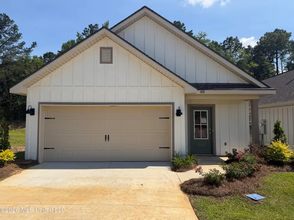 $2,400 | 410 Hidden Reed Court, Pearl, MS 39208