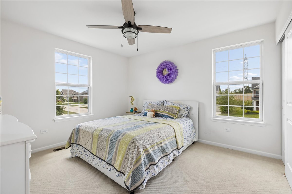4327 Plantree Road Naperville, IL 60564 - Photo 13 of 29