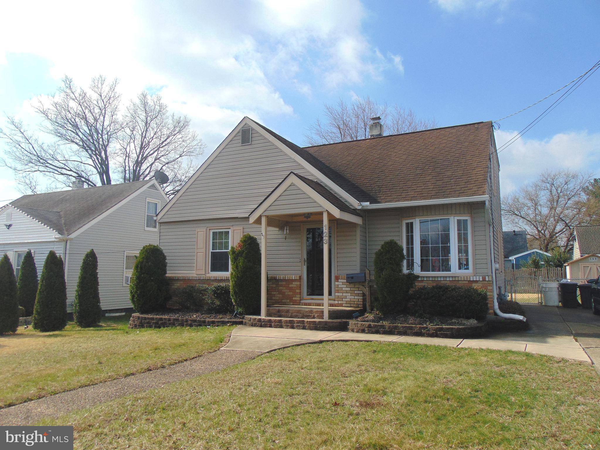 123 Mitchell Avenue Runnemede, NJ 08078 - Photo 3 of 20