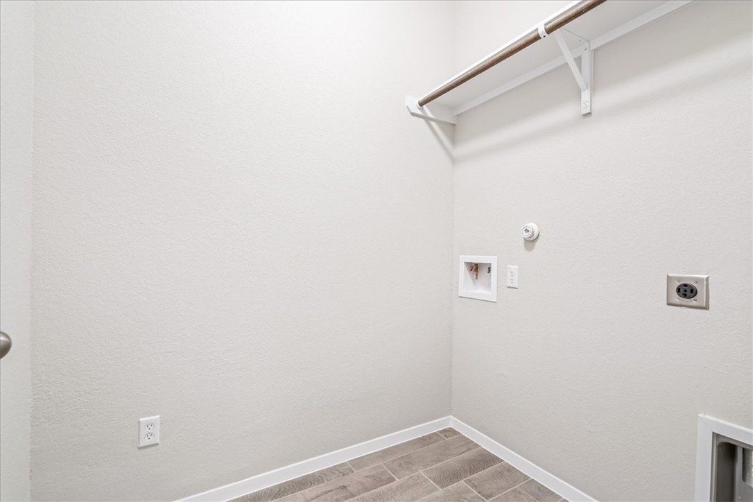 169 Heather Glen Way Maxwell, TX 78656 - Photo 21 of 40 a view of a small space