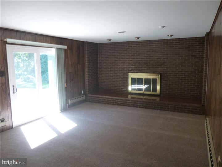 4751 Yates Road Bensalem, PA 19020 - Photo 9 of 25 Gallery Image 9