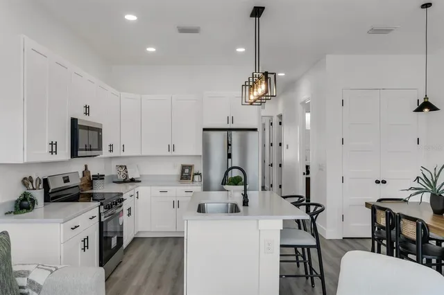 $4,800 | 7016 South Mascotte Street, Tampa, FL 33616