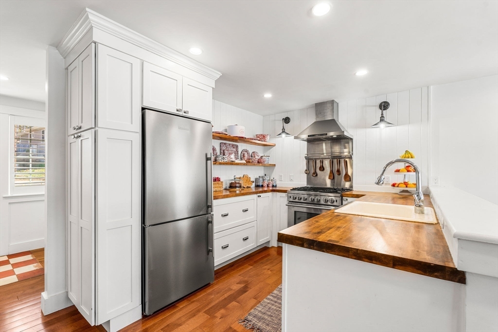 58 Lake Attitash Road Amesbury, MA 01913 - Photo 15 of 42