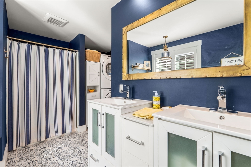 58 Lake Attitash Road Amesbury, MA 01913 - Photo 19 of 42