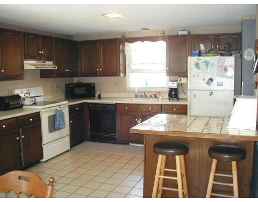 12 Grant Road Lawrence, MA 01843 - Photo 2 of 5 Gallery Image 2