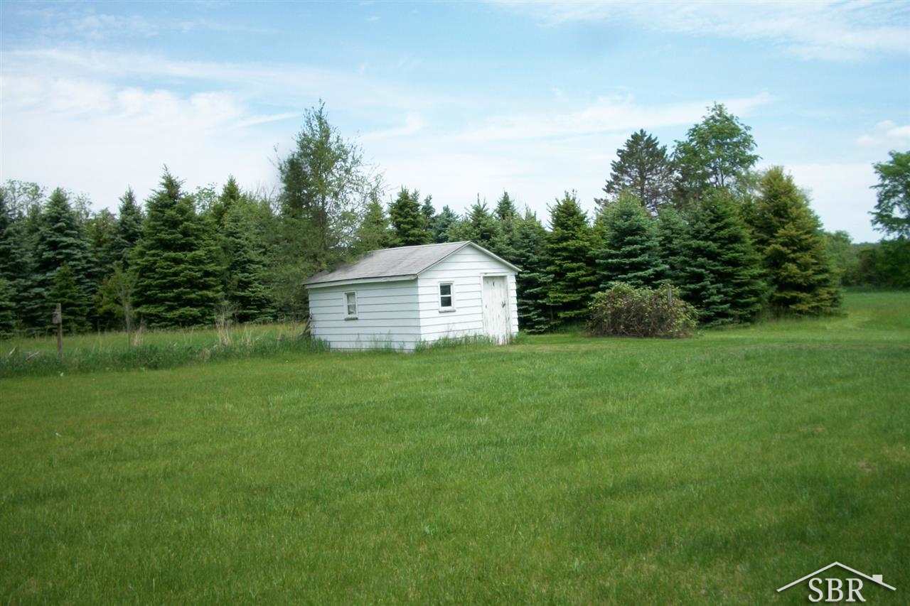 8888 Birch Run Road Millington, MI 48746 - Photo 17 of 21 31195252-16.JPG